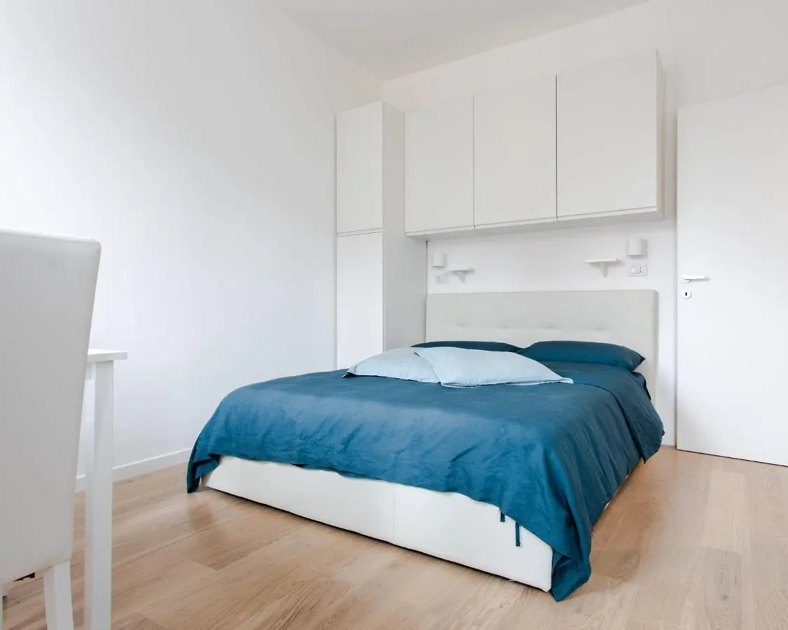 Al 32 Apartment Milan