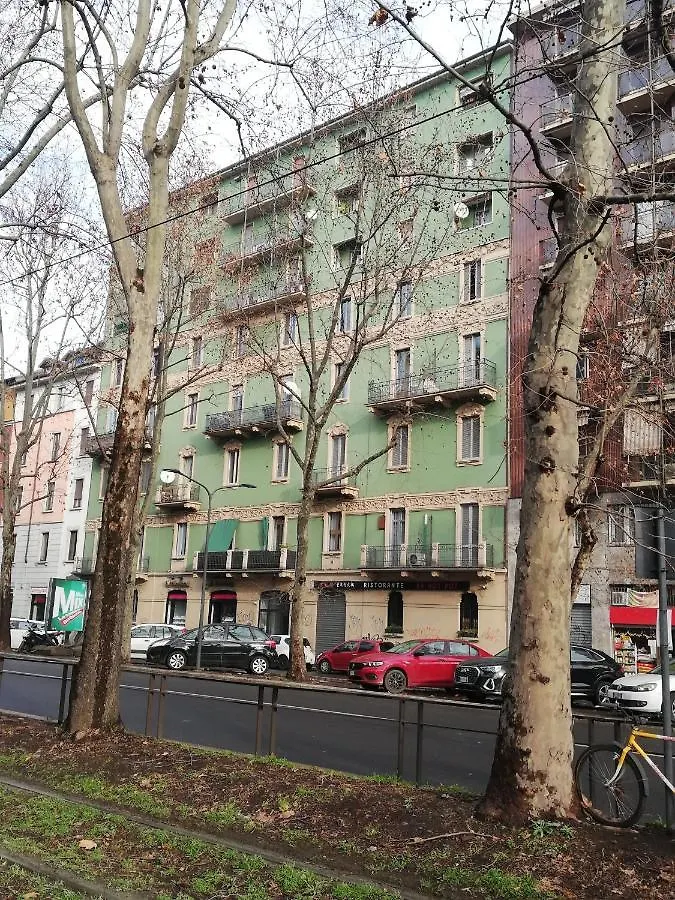 Al 32 Apartment Milan