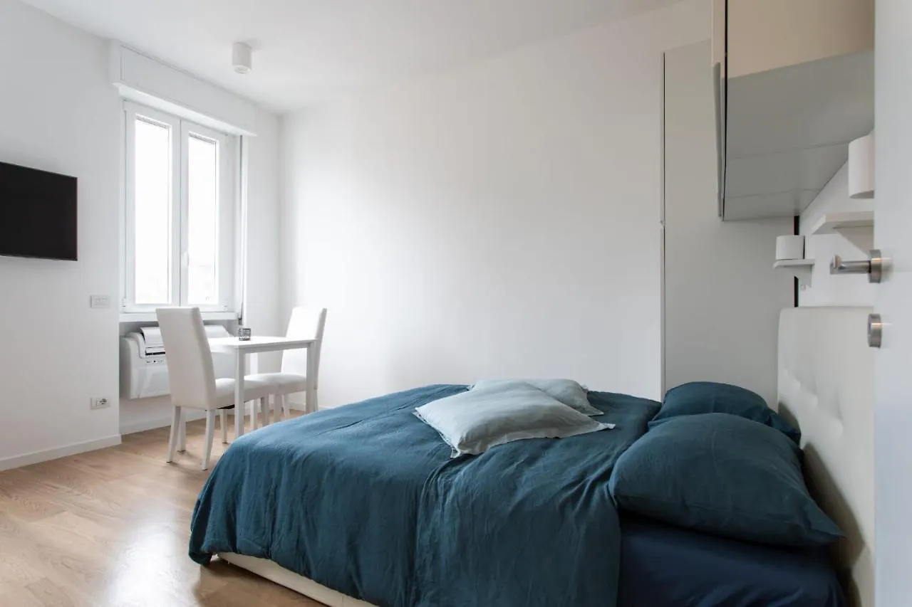 Al 32 Apartment Milan